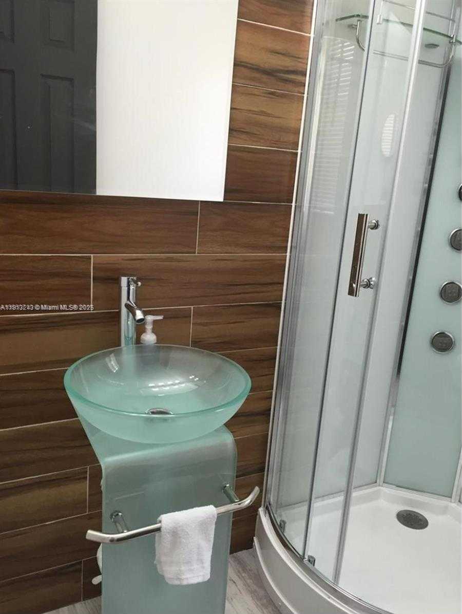 Small Image of 759 85TH ST, Miami Beach Number 3