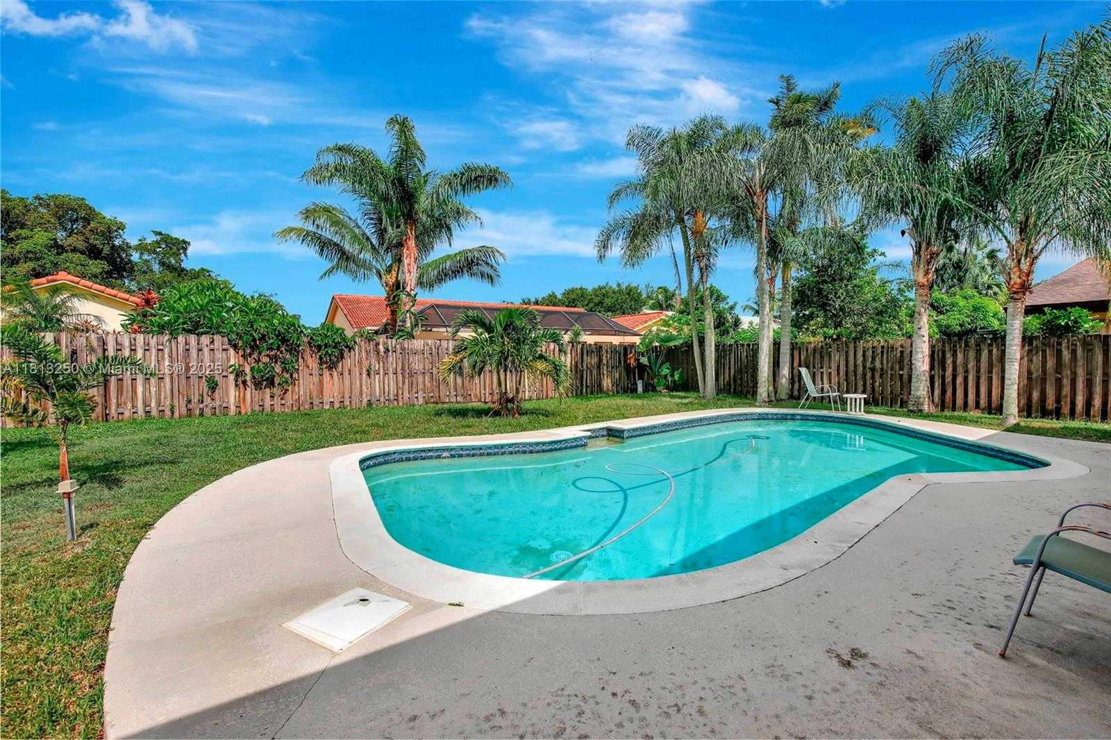 Small Image of 1360 NORTH WEST 94TH AVE, Plantation Number 2