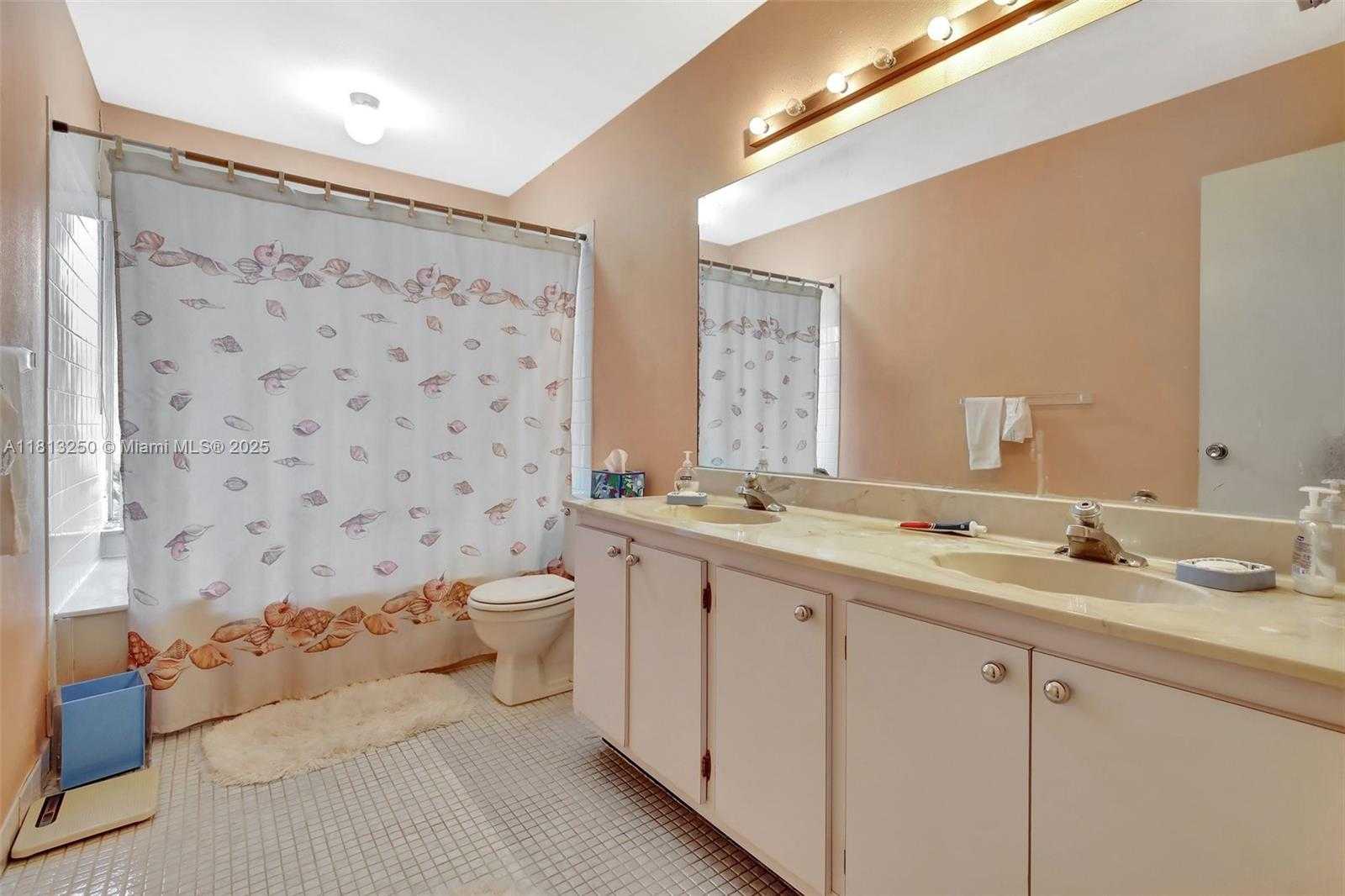 Small Image of 1360 NORTH WEST 94TH AVE, Plantation Number 29