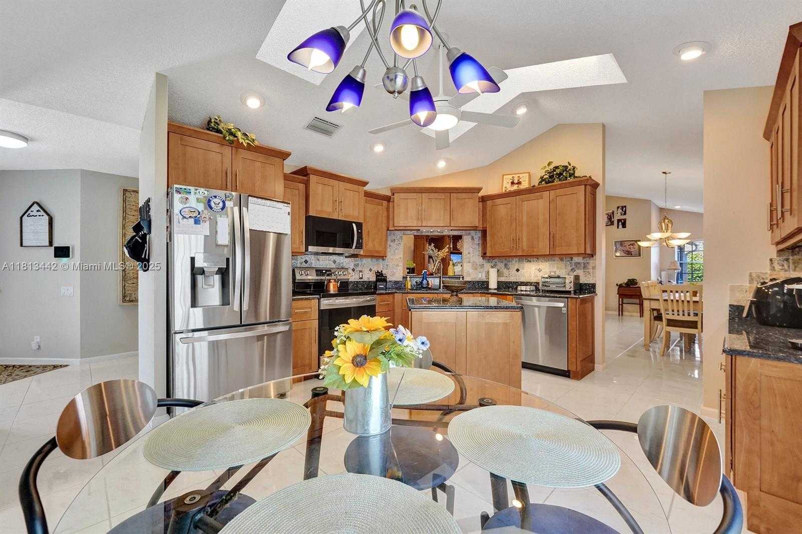 Small Image of 6081 BLUEGRASS DR, Boynton Beach Number 12