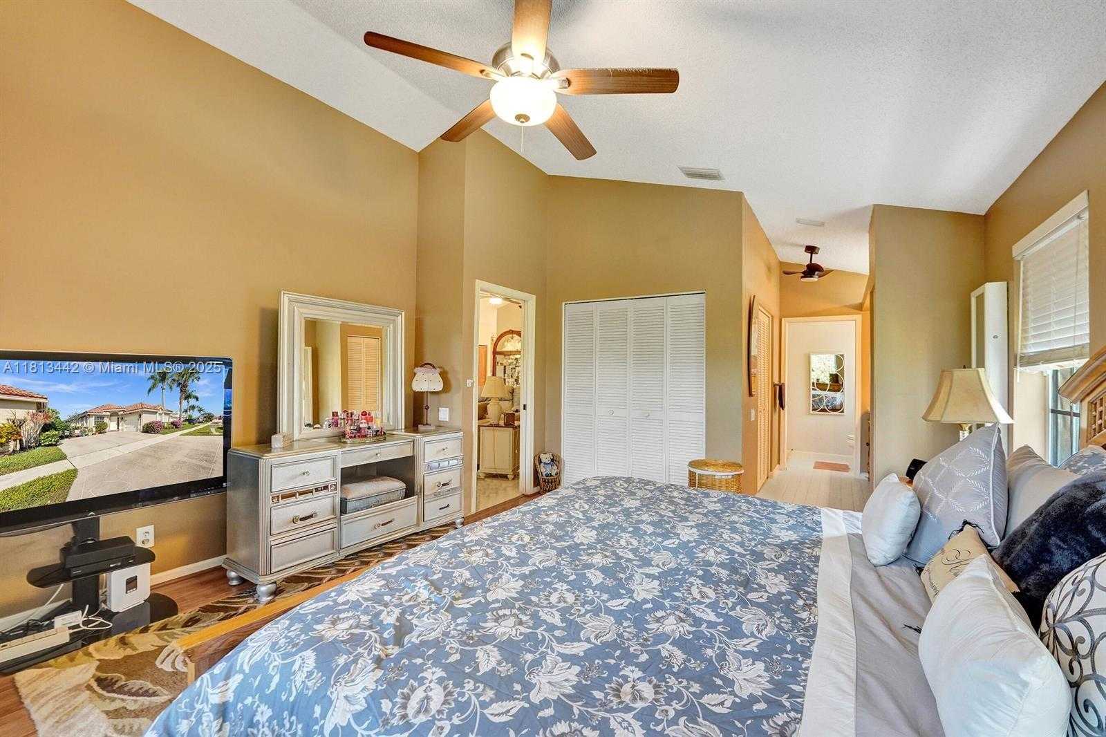 Small Image of 6081 BLUEGRASS DR, Boynton Beach Number 36