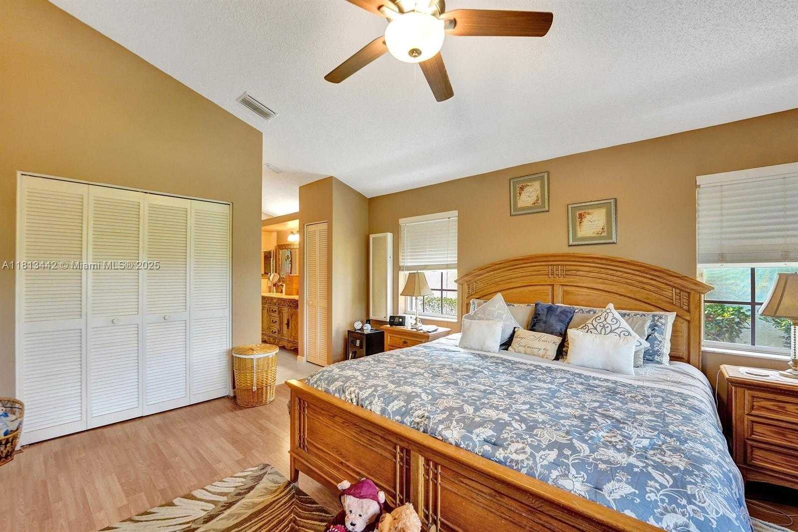 Small Image of 6081 BLUEGRASS DR, Boynton Beach Number 38