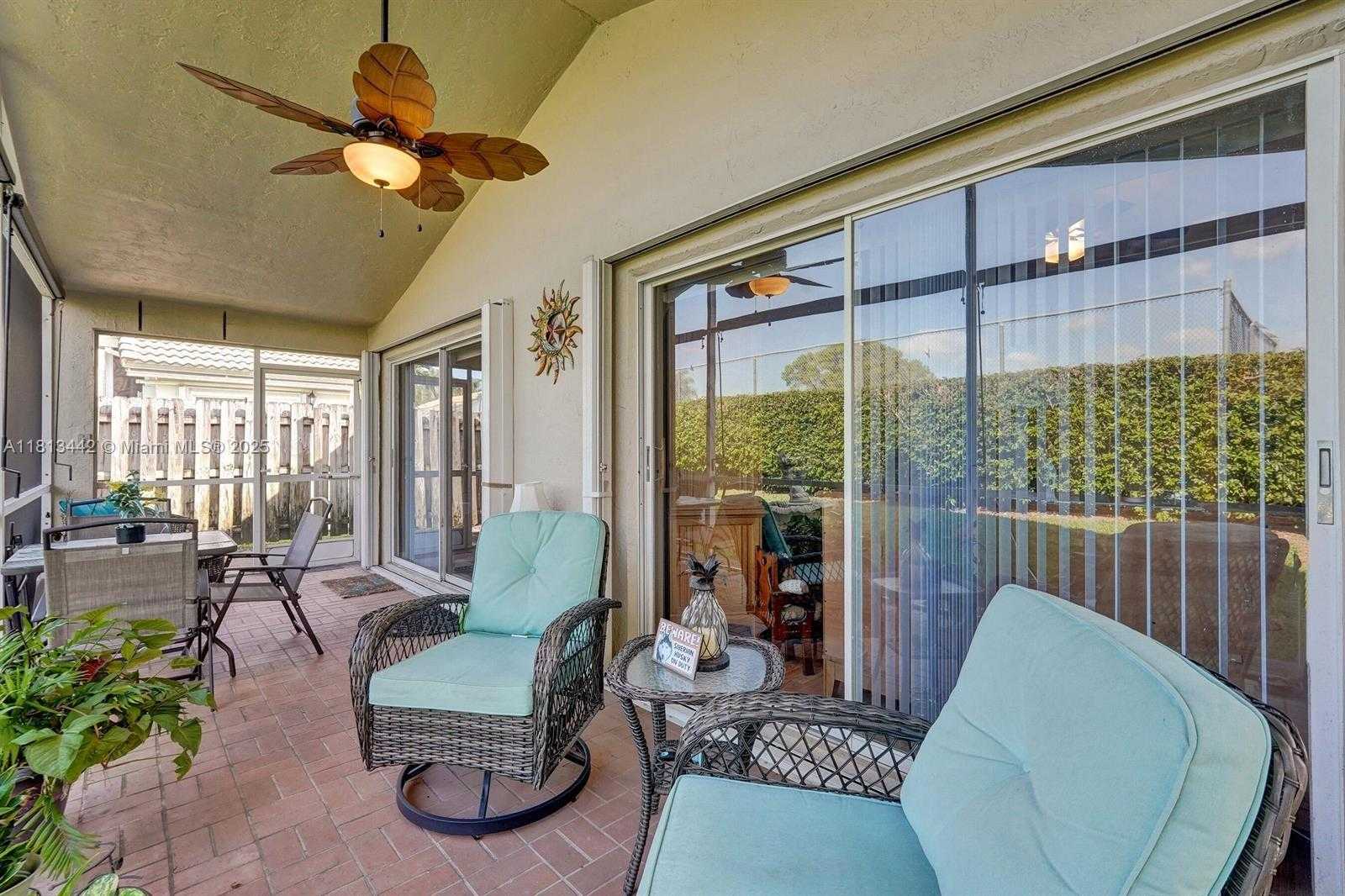 Small Image of 6081 BLUEGRASS DR, Boynton Beach Number 57