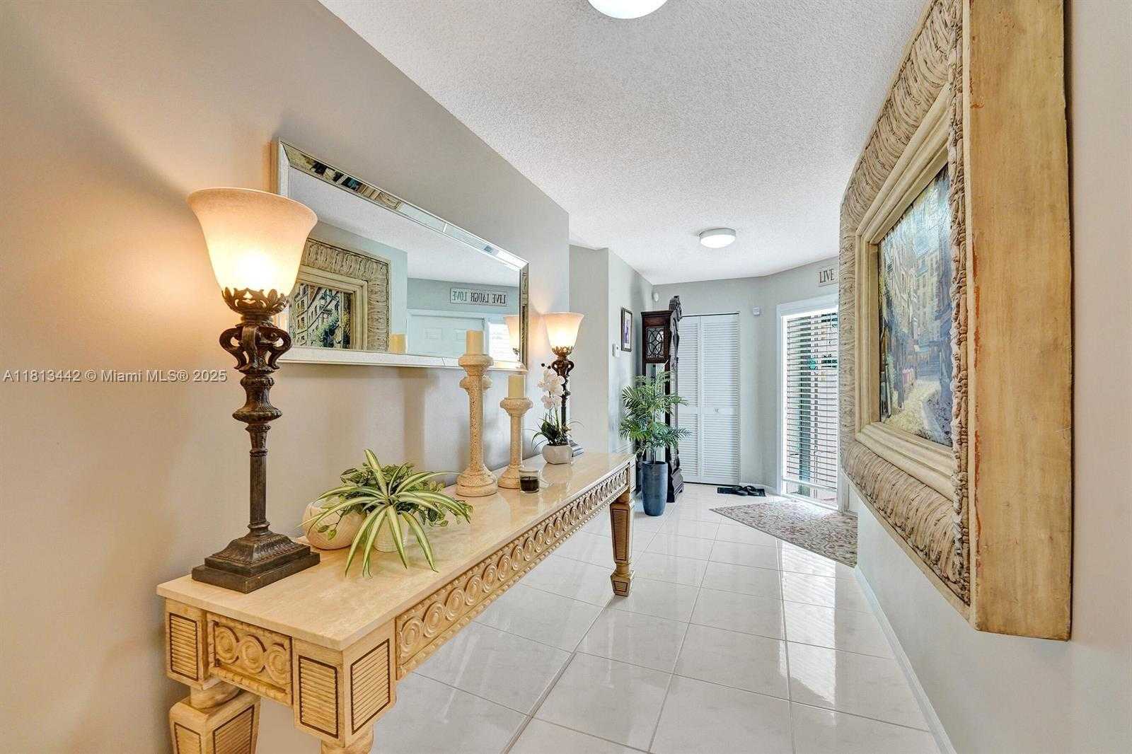Small Image of 6081 BLUEGRASS DR, Boynton Beach Number 7
