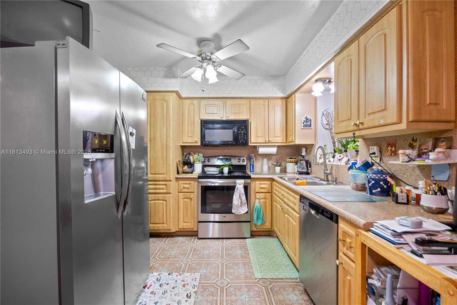 Small Image of 1706 NORTH 45TH AVE, Hollywood Number 16