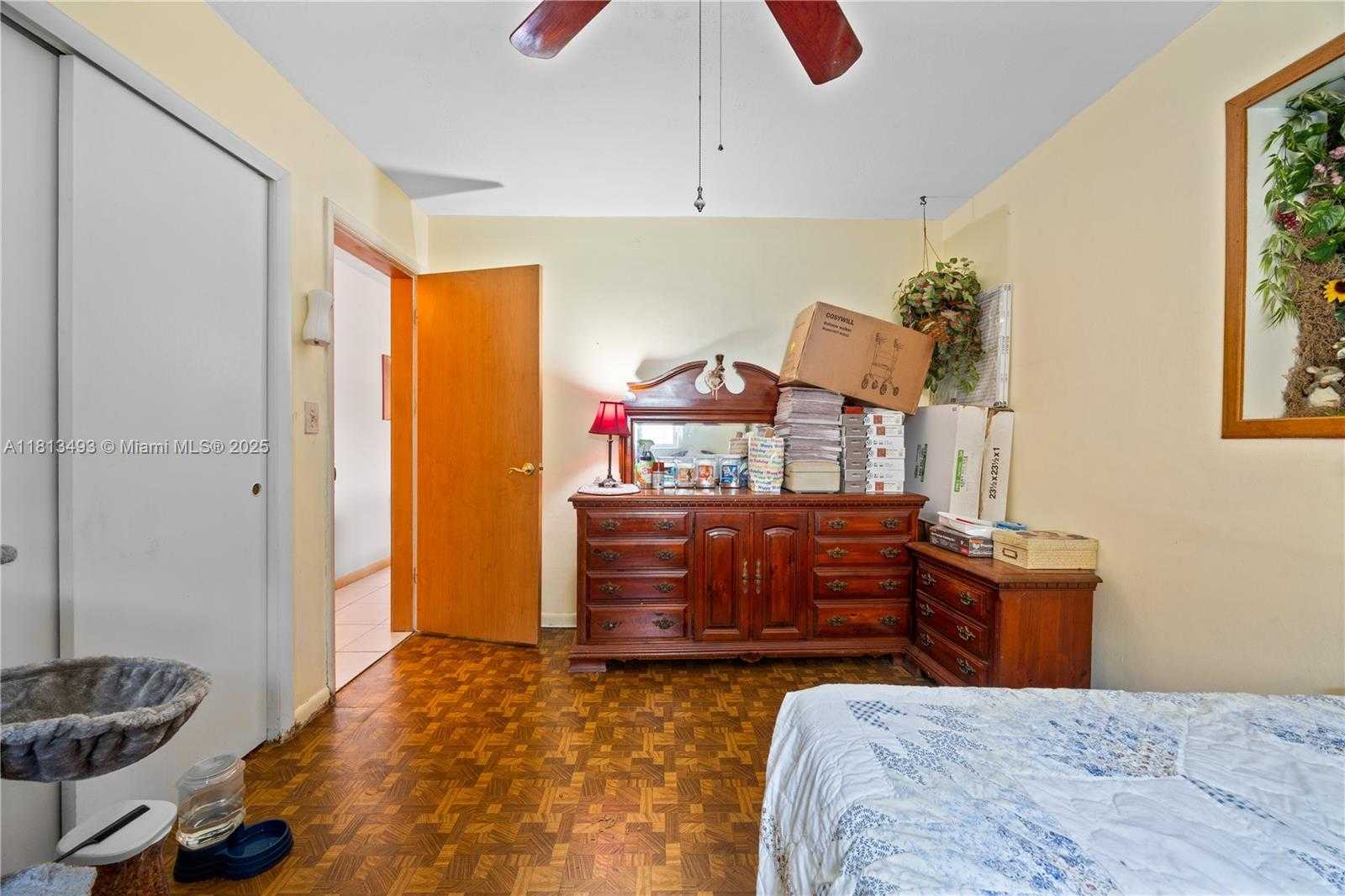 Small Image of 1706 NORTH 45TH AVE, Hollywood Number 26