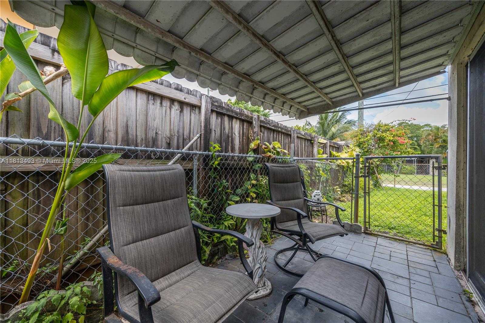 Small Image of 1706 NORTH 45TH AVE, Hollywood Number 37