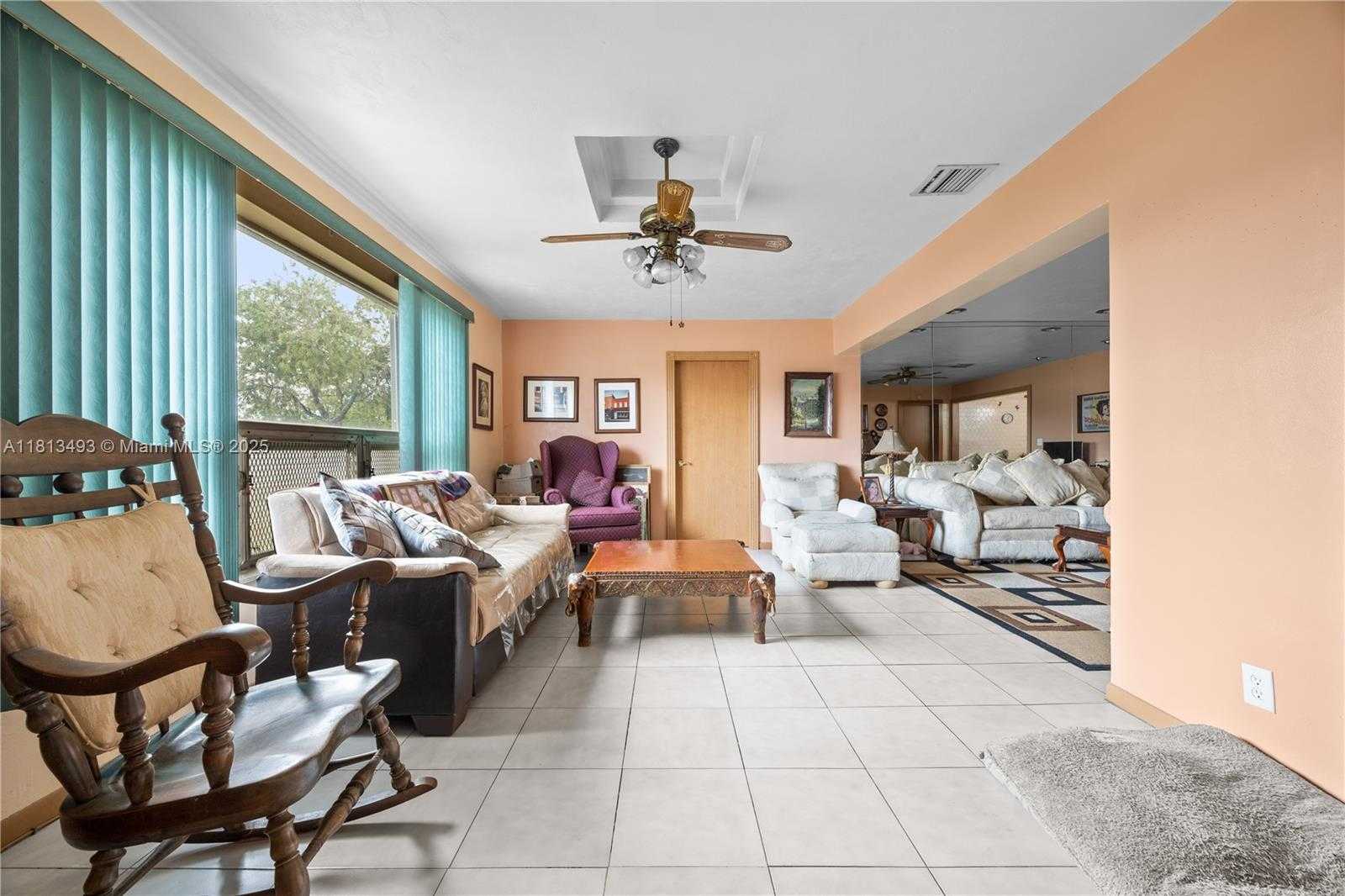 Small Image of 1706 NORTH 45TH AVE, Hollywood Number 8