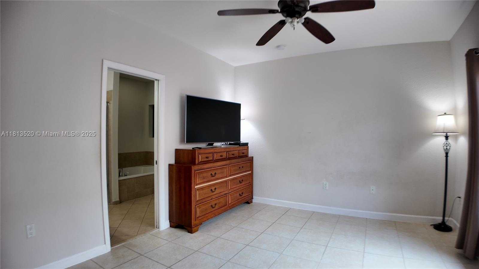 Small Image of 27109 SOUTH WEST 133RD CT, Homestead Number 23
