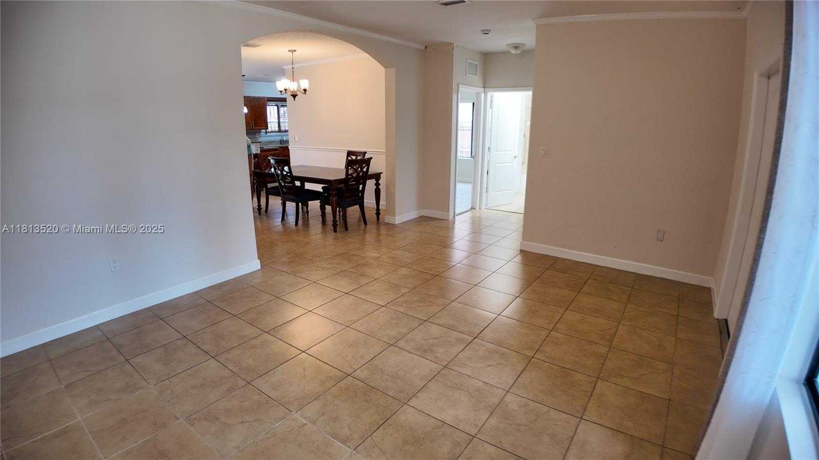 Small Image of 27109 SOUTH WEST 133RD CT, Homestead Number 5