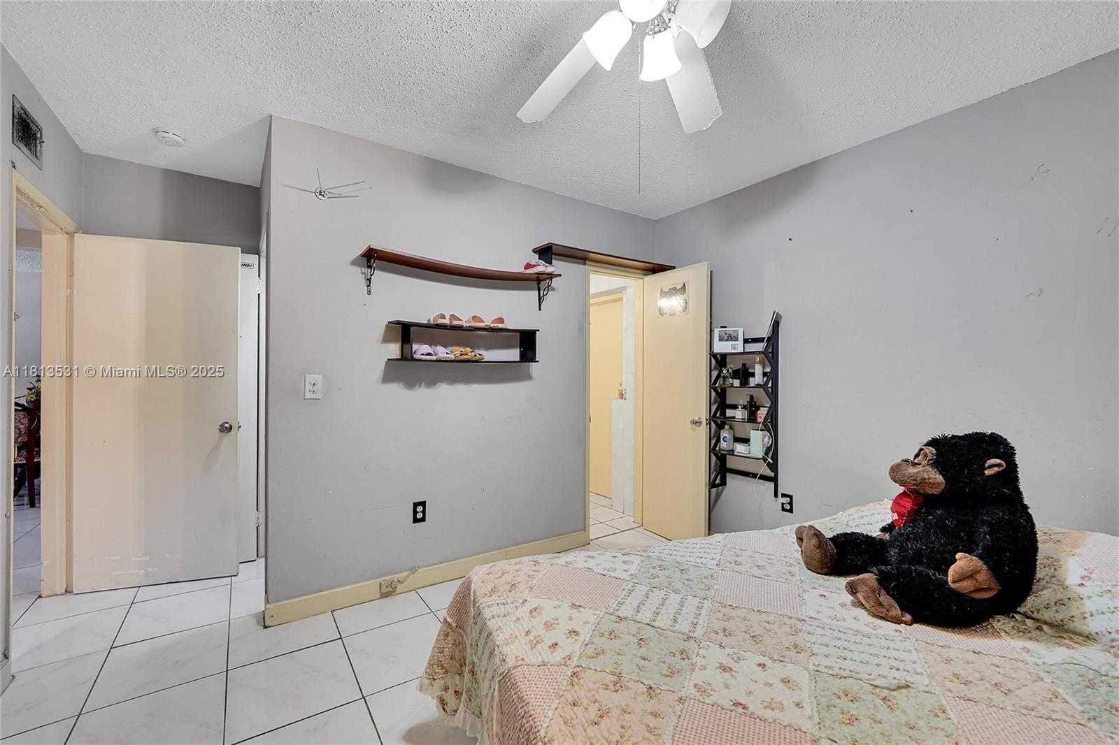 Small Image of 525 NORTH EAST 126TH ST, North Miami Number 14