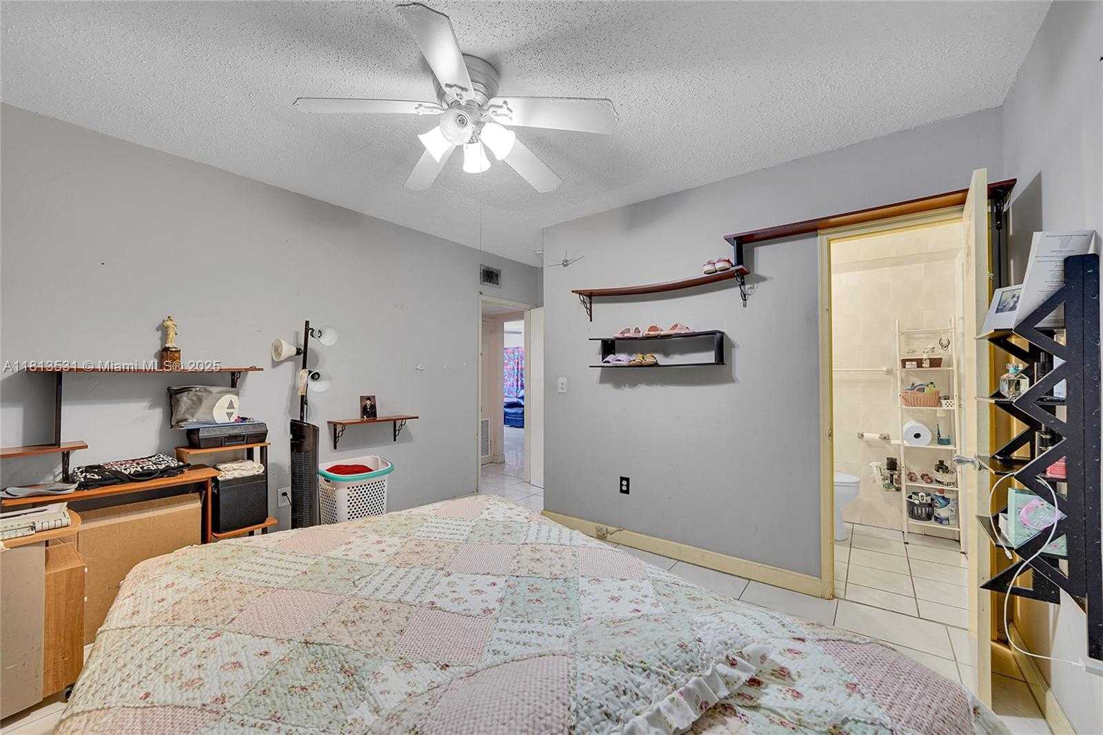 Small Image of 525 NORTH EAST 126TH ST, North Miami Number 15