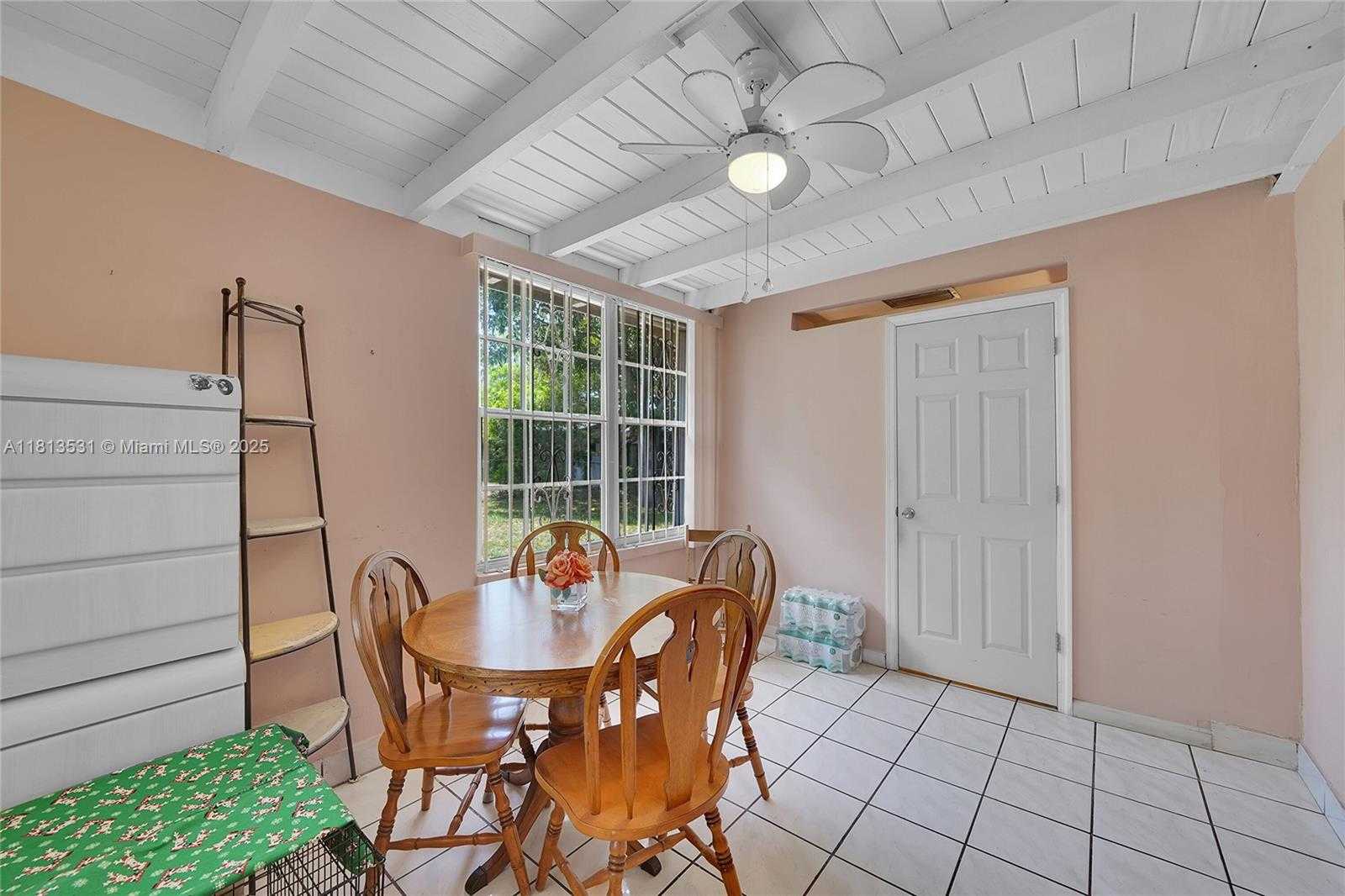 Small Image of 525 NORTH EAST 126TH ST, North Miami Number 22