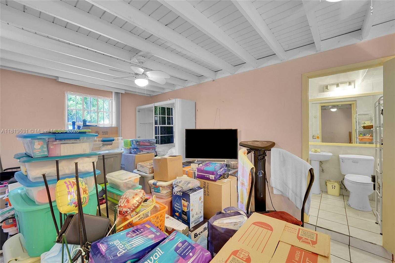 Small Image of 525 NORTH EAST 126TH ST, North Miami Number 24