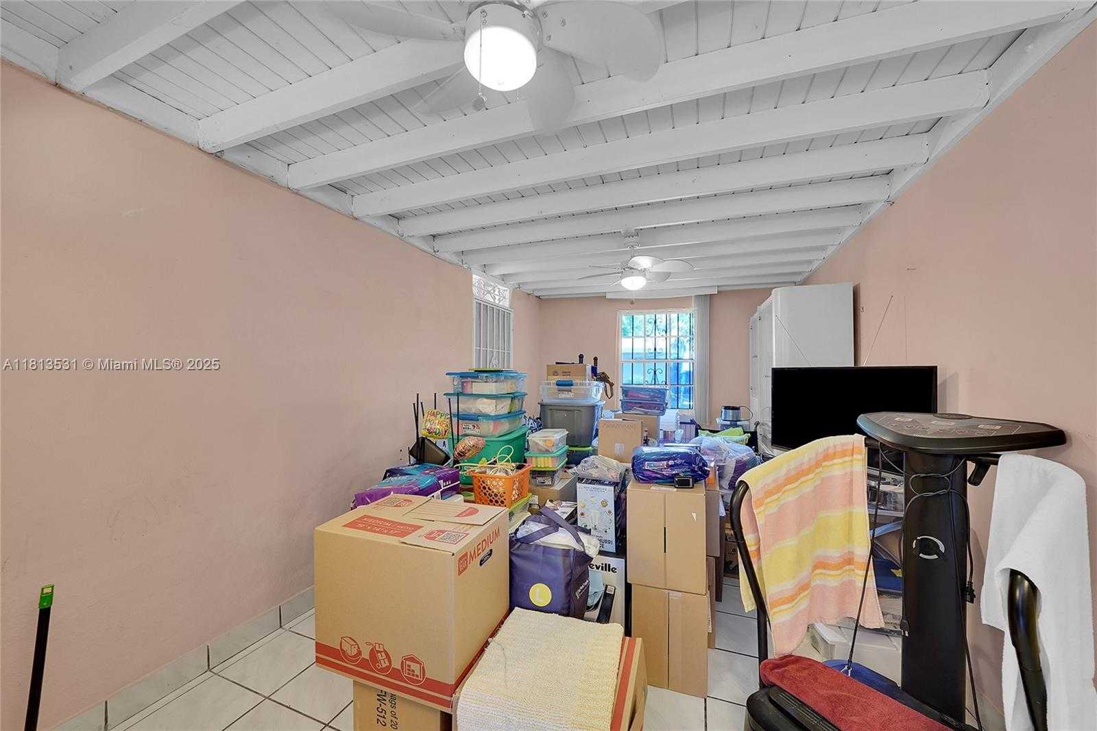 Small Image of 525 NORTH EAST 126TH ST, North Miami Number 25