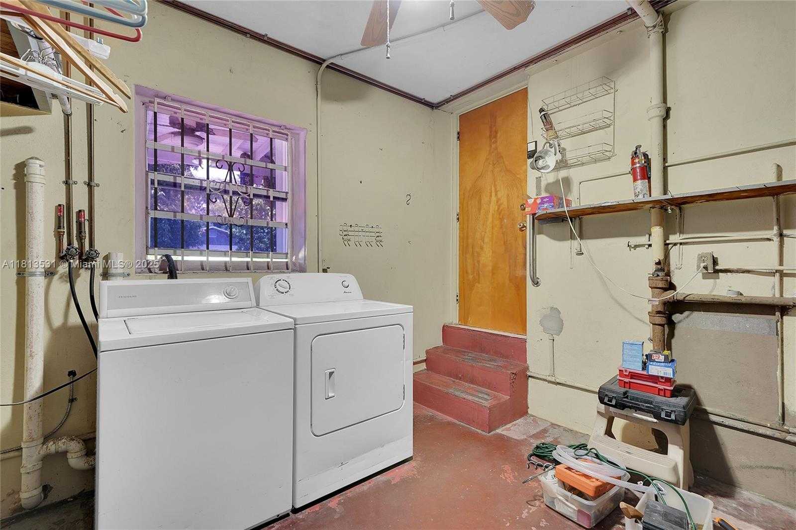Small Image of 525 NORTH EAST 126TH ST, North Miami Number 27