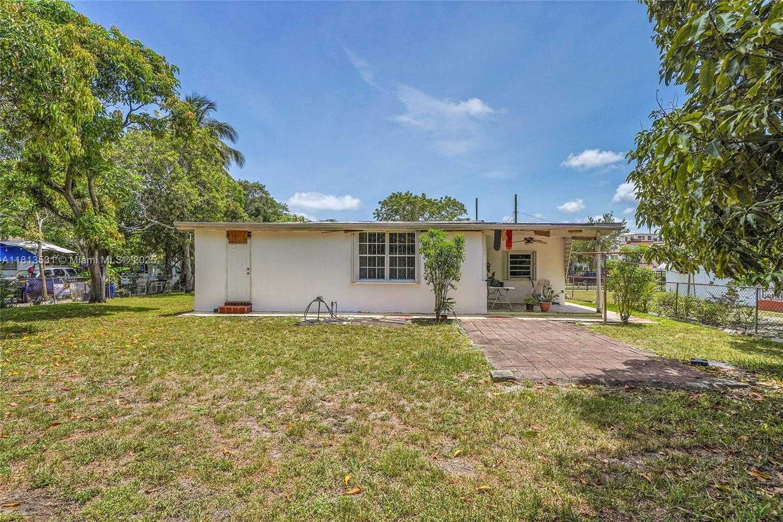 Small Image of 525 NORTH EAST 126TH ST, North Miami Number 33
