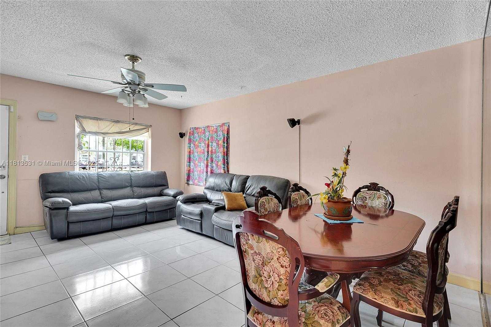 Small Image of 525 NORTH EAST 126TH ST, North Miami Number 9