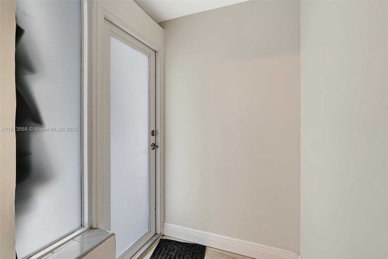 Small Image of 1319 BUCHANAN ST, Hollywood Number 27