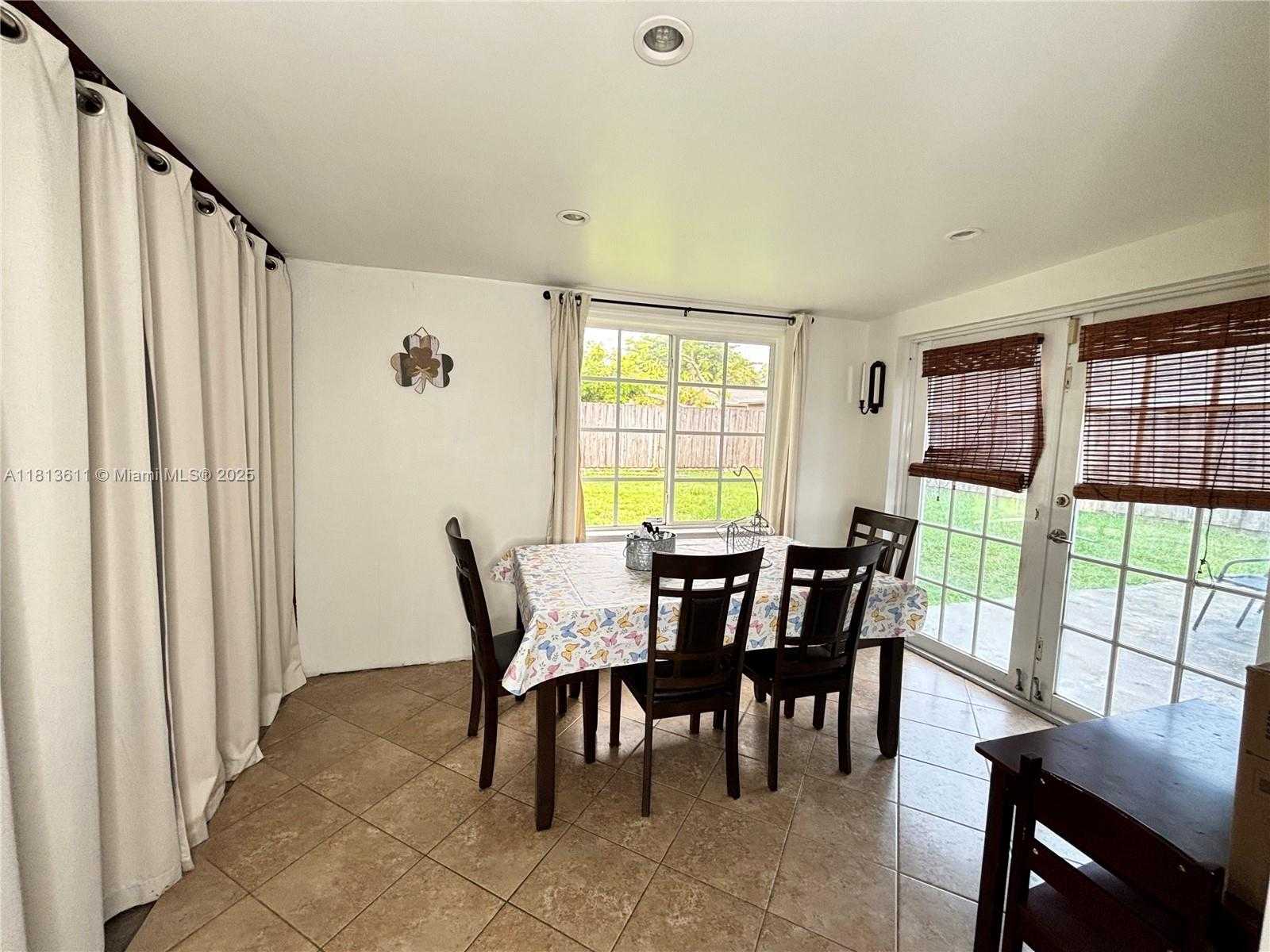 Small Image of 6907 SOUTH WEST 22ND CT, Miramar Number 6