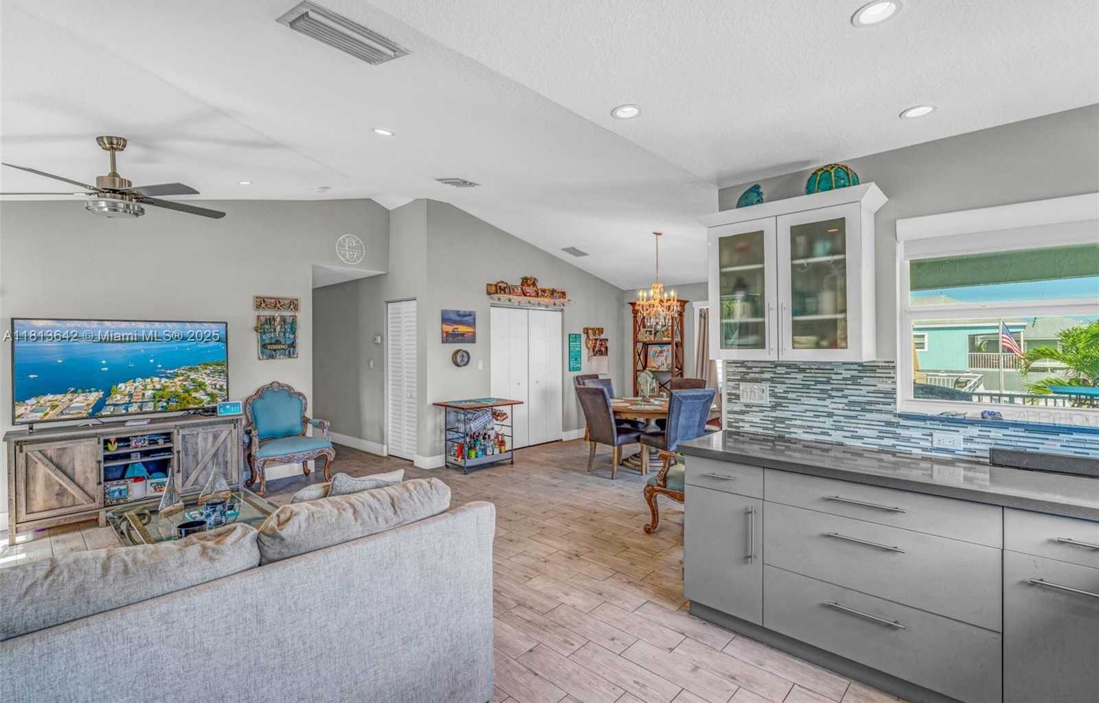 Small Image of 19 AVENUE D, Key Largo Number 13