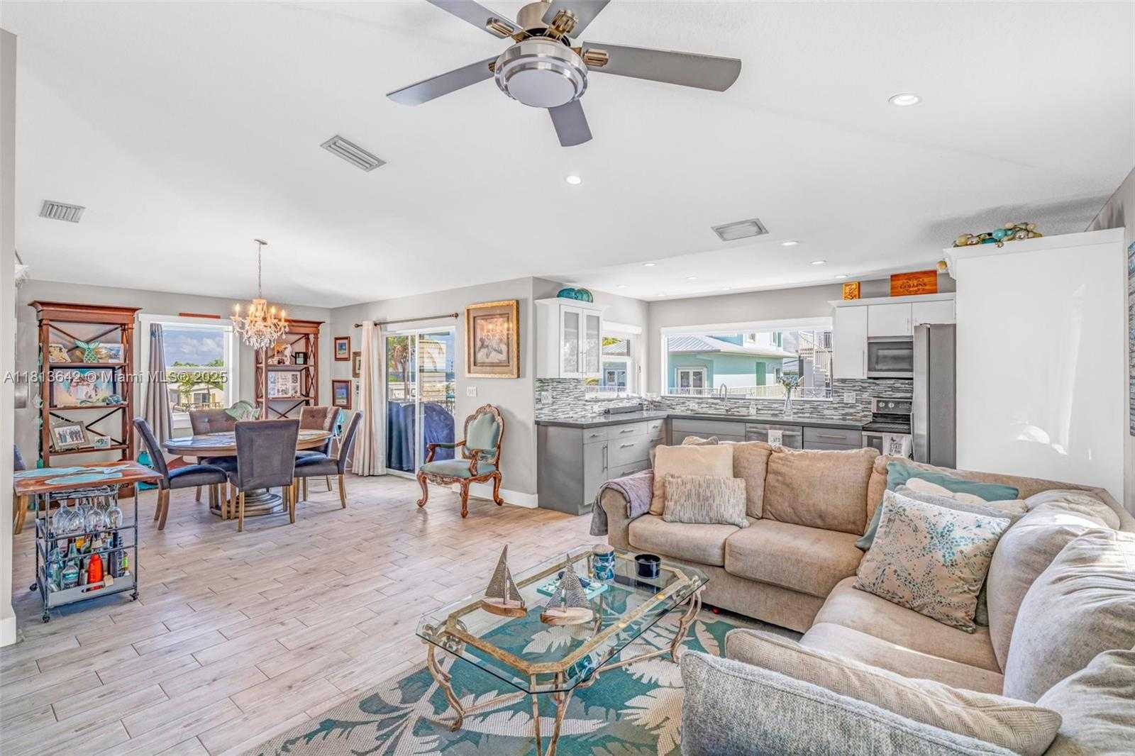 Small Image of 19 AVENUE D, Key Largo Number 7