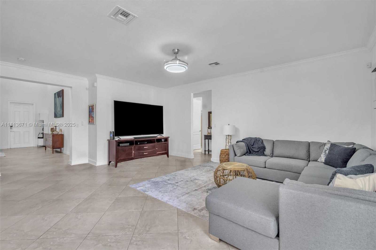Small Image of 6015 NIGHT HERON CT, Green Acres Number 11