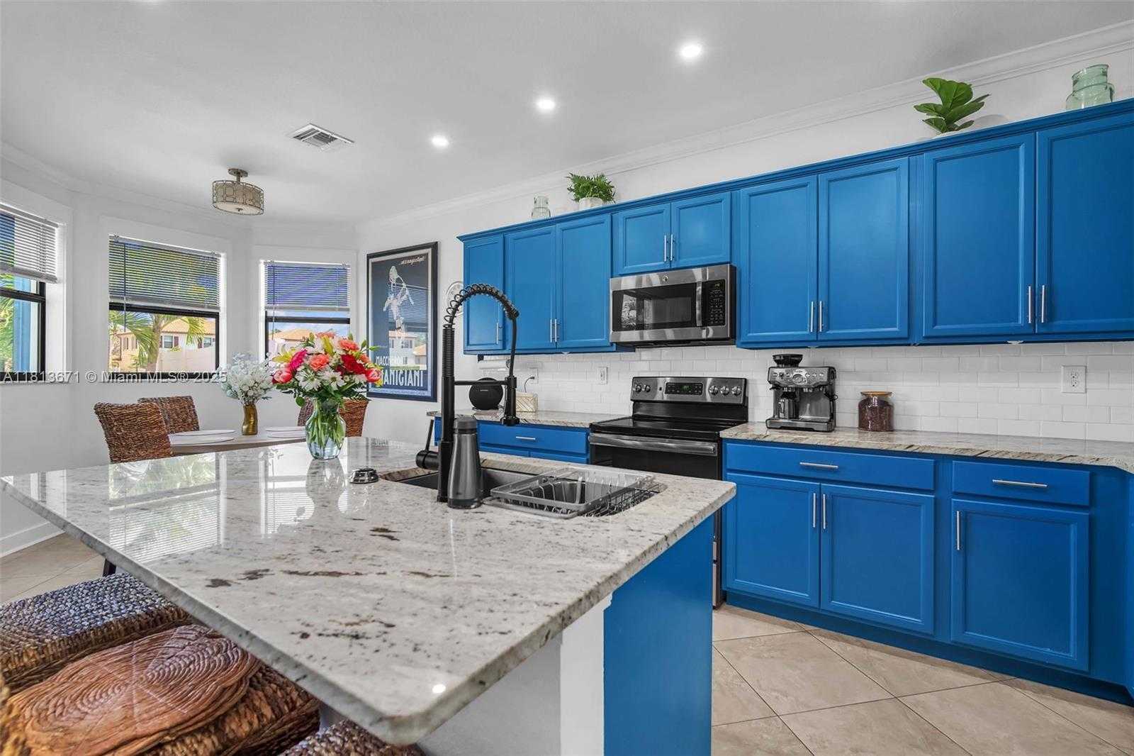 Small Image of 6015 NIGHT HERON CT, Green Acres Number 13