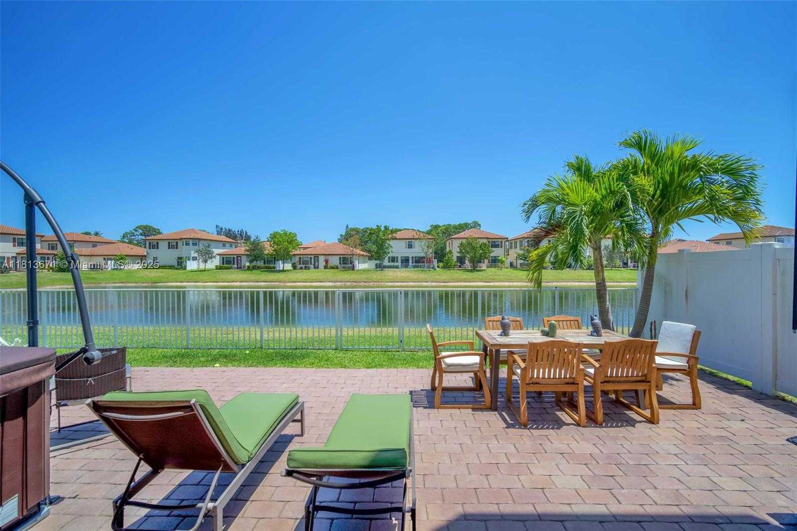 Small Image of 6015 NIGHT HERON CT, Green Acres Number 37