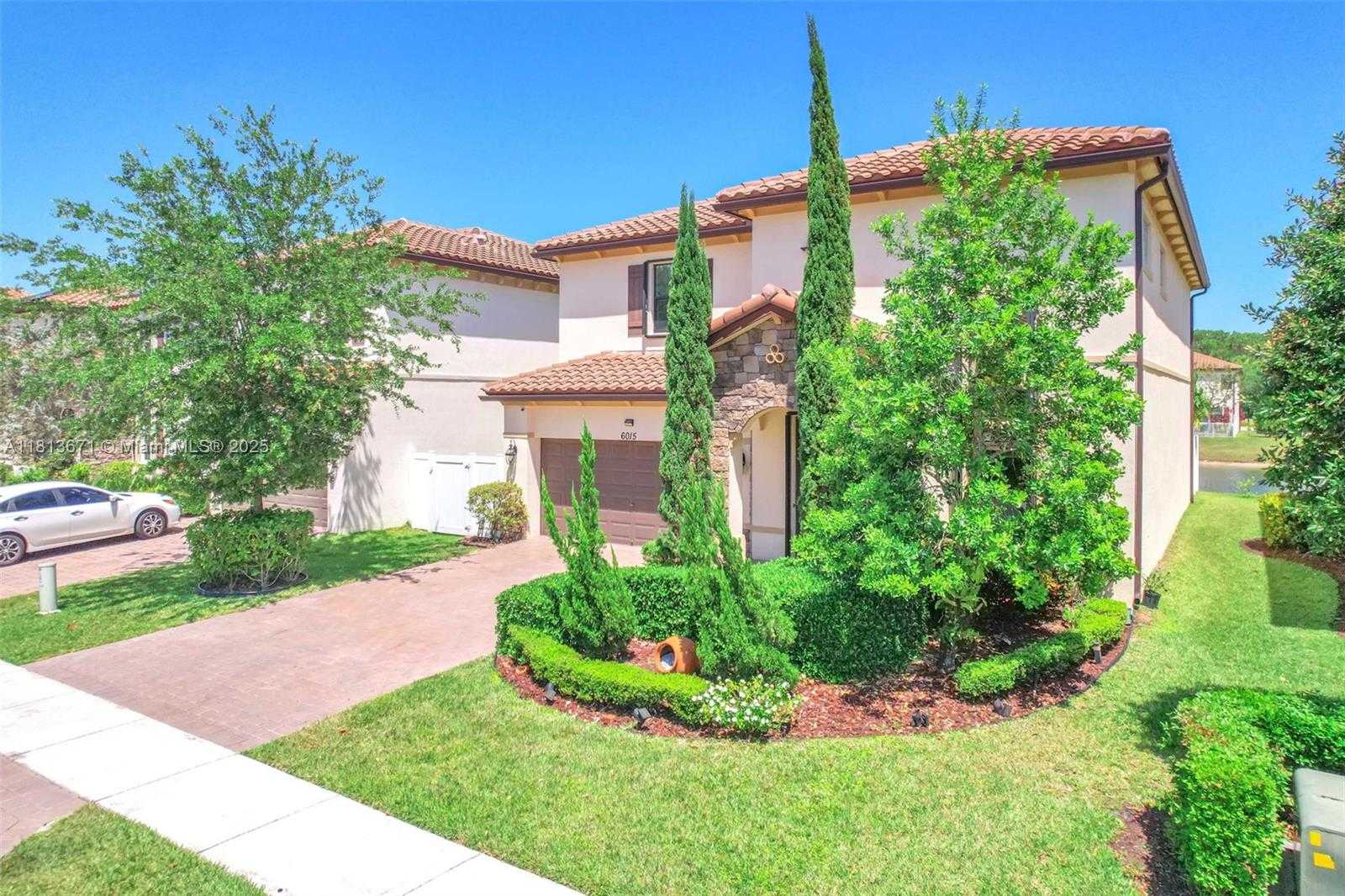 Small Image of 6015 NIGHT HERON CT, Green Acres Number 4