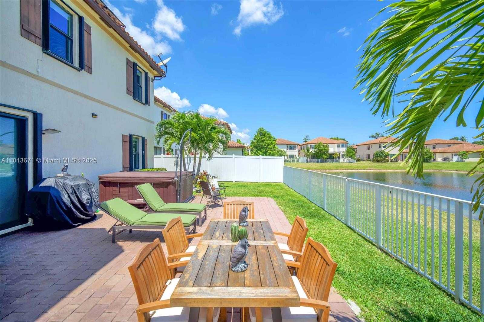 Small Image of 6015 NIGHT HERON CT, Green Acres Number 41