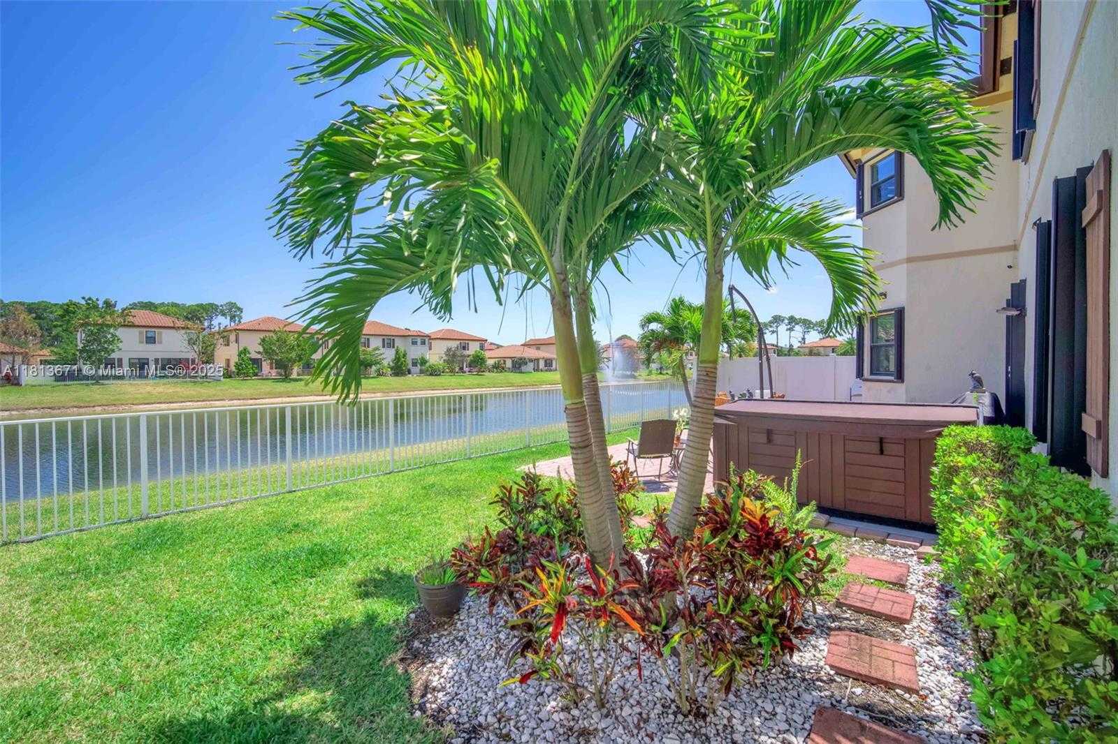Small Image of 6015 NIGHT HERON CT, Green Acres Number 42
