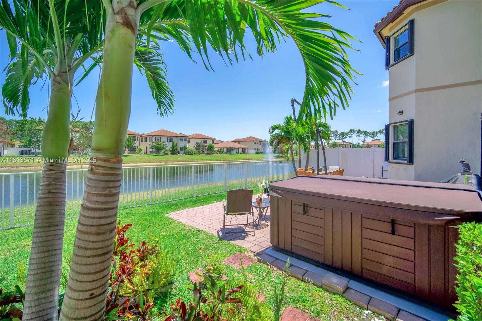 Small Image of 6015 NIGHT HERON CT, Green Acres Number 43