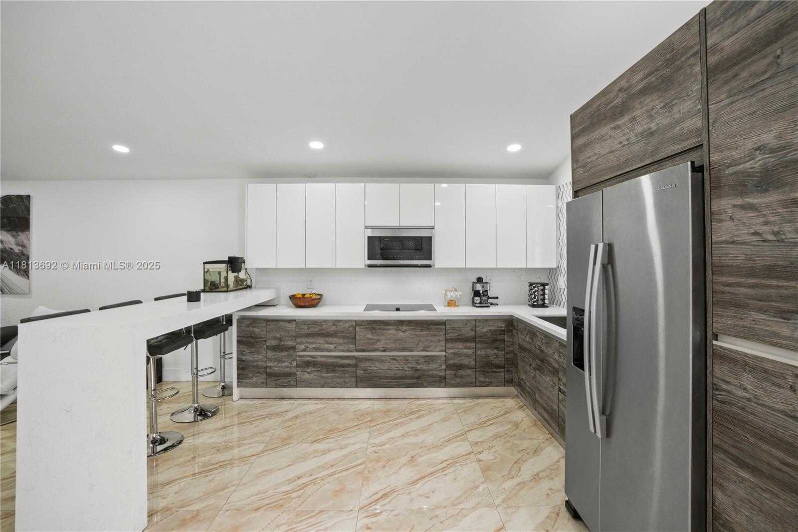 Small Image of 2627 WEST 69TH TER, Hialeah Number 12