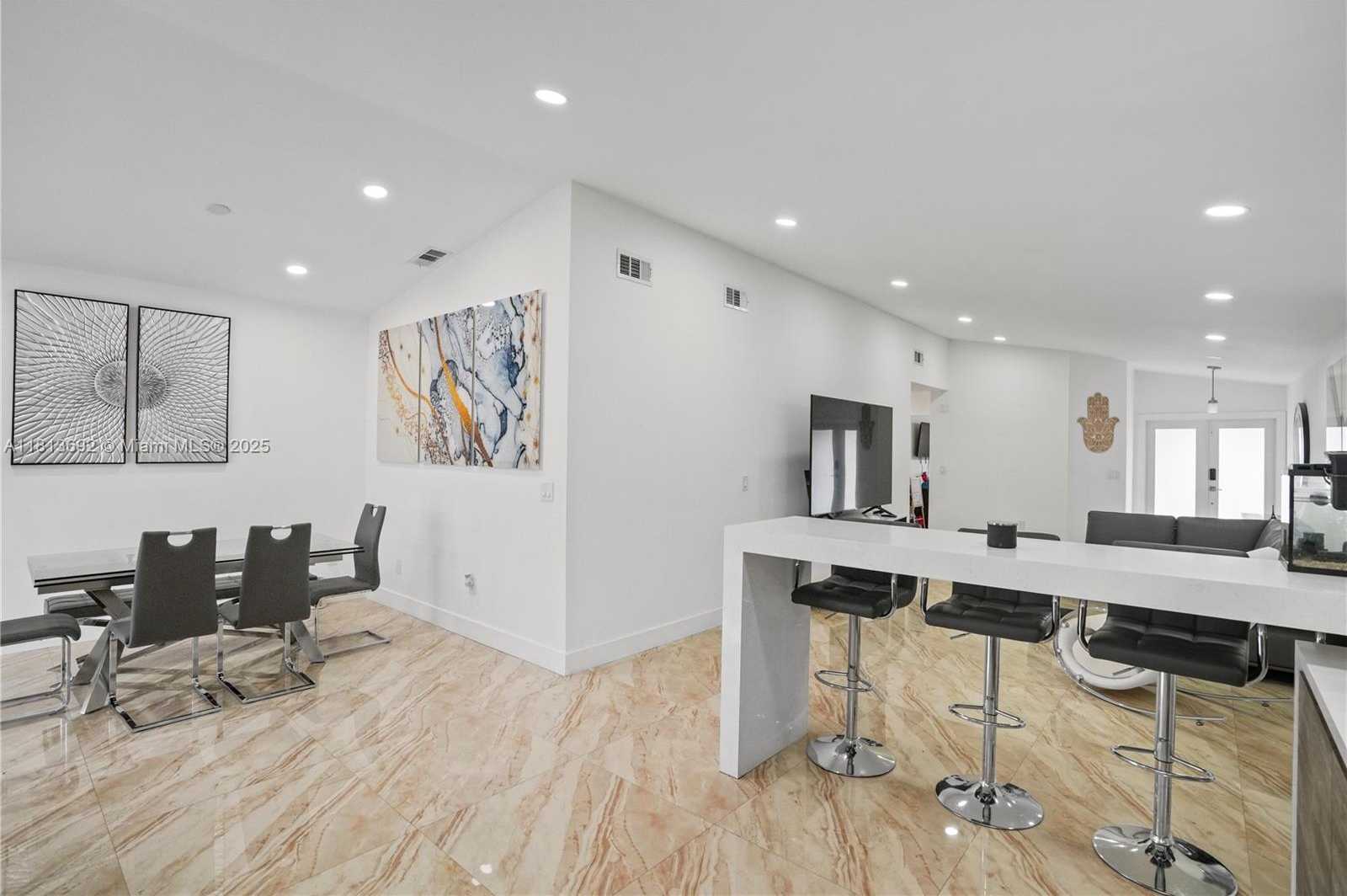 Small Image of 2627 WEST 69TH TER, Hialeah Number 13