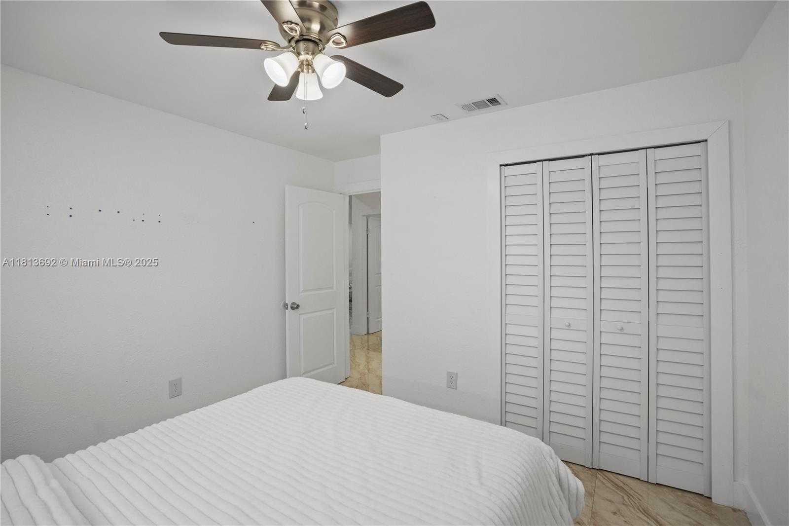 Small Image of 2627 WEST 69TH TER, Hialeah Number 17