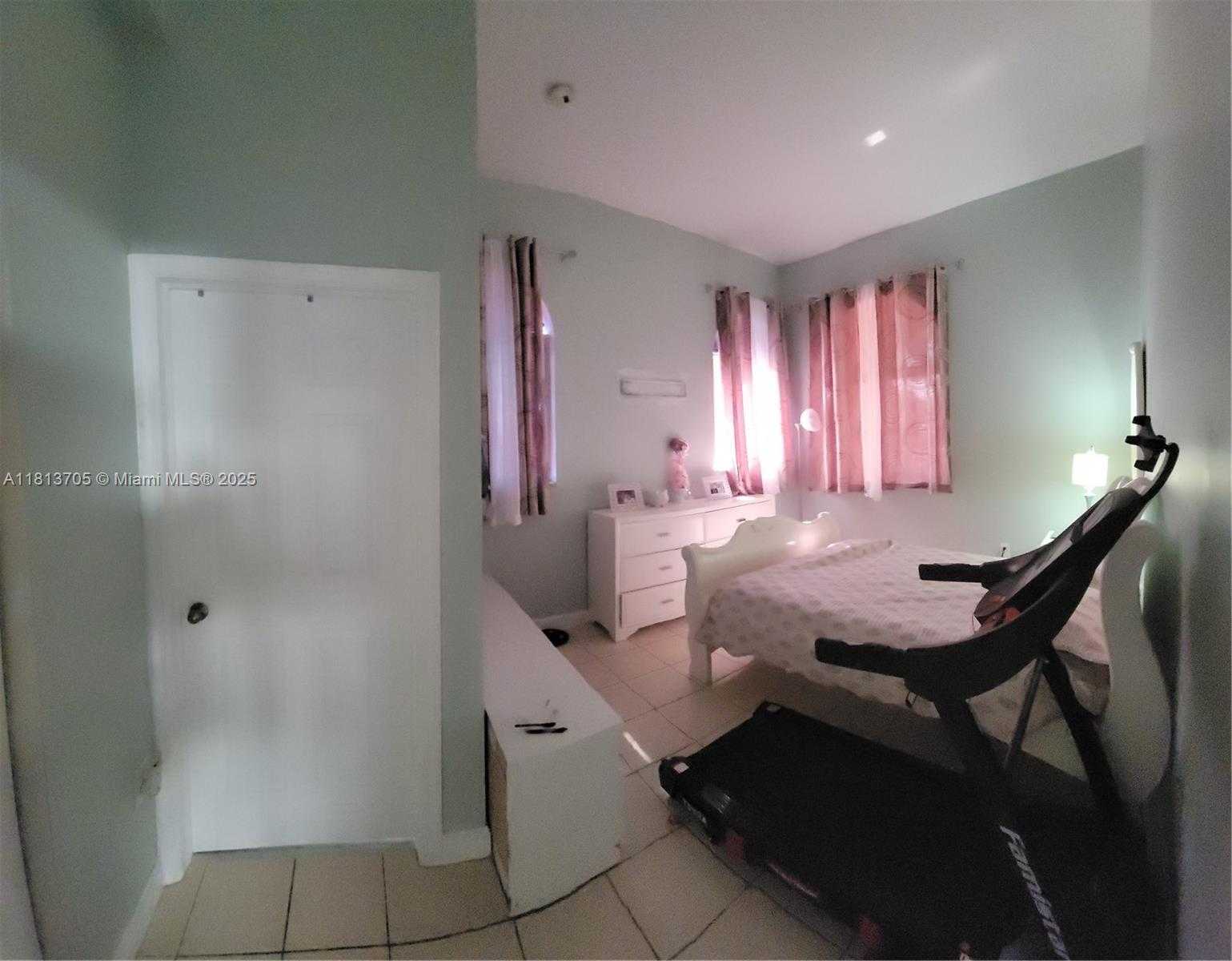 Small Image of 2501 NORTH EAST 41ST TER, Homestead Number 4