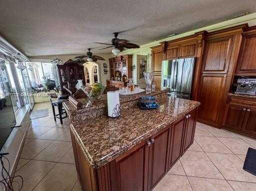 Small Image of 6250 WEST 6TH AVE, Hialeah Number 10