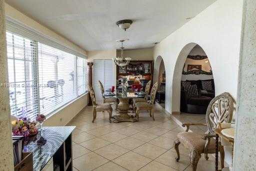 Small Image of 6250 WEST 6TH AVE, Hialeah Number 7