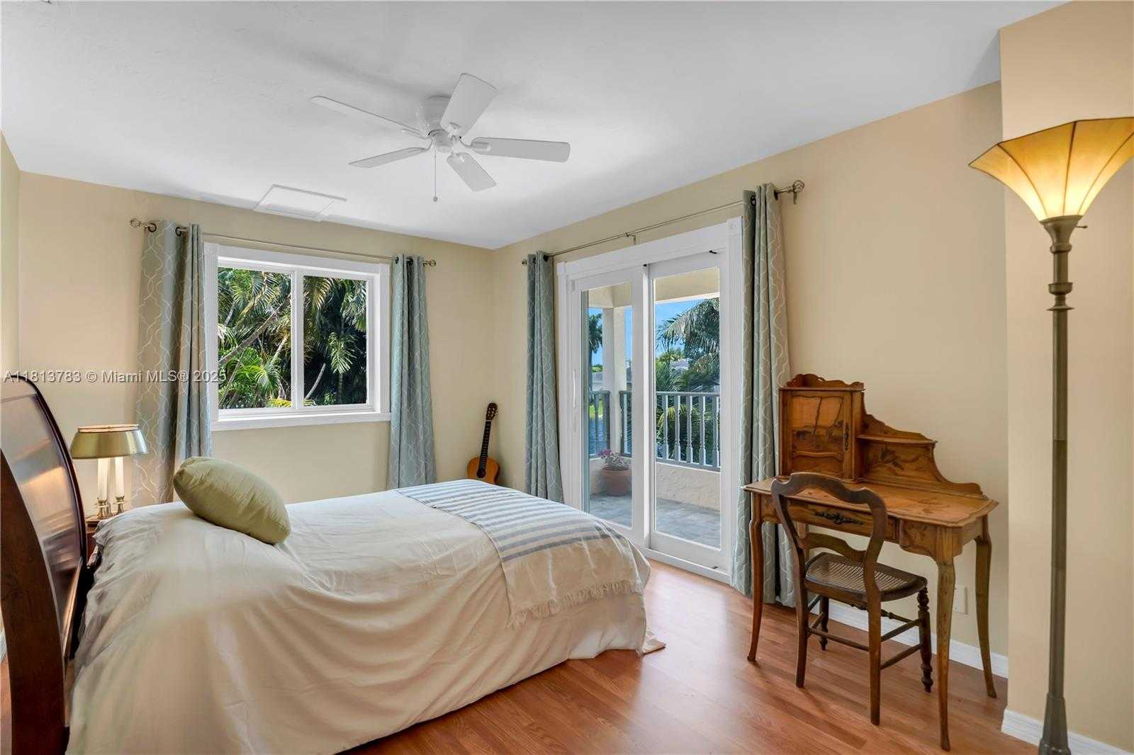 Small Image of 2845 GARDEN DR, Cooper City Number 16