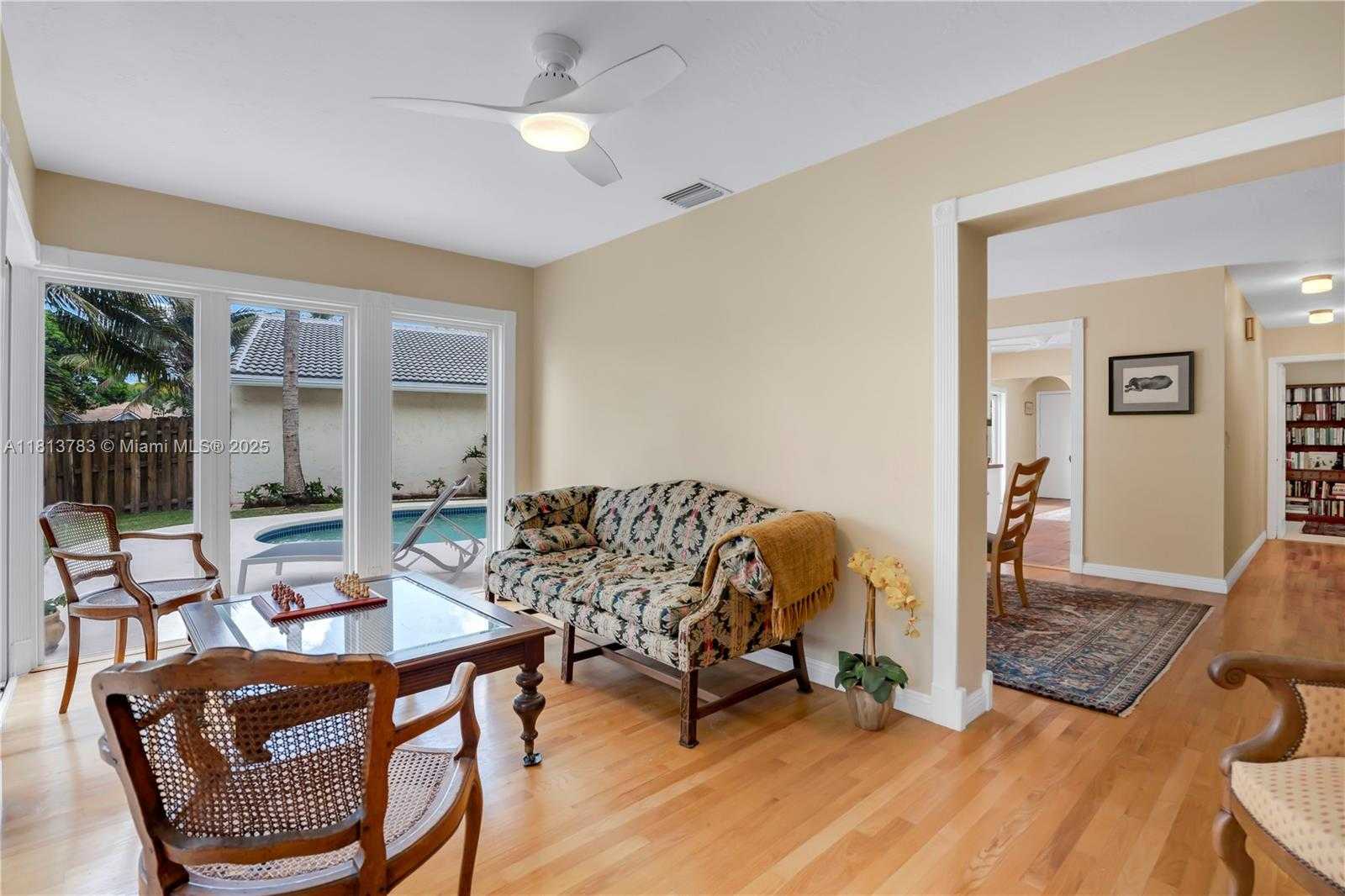 Small Image of 2845 GARDEN DR, Cooper City Number 25