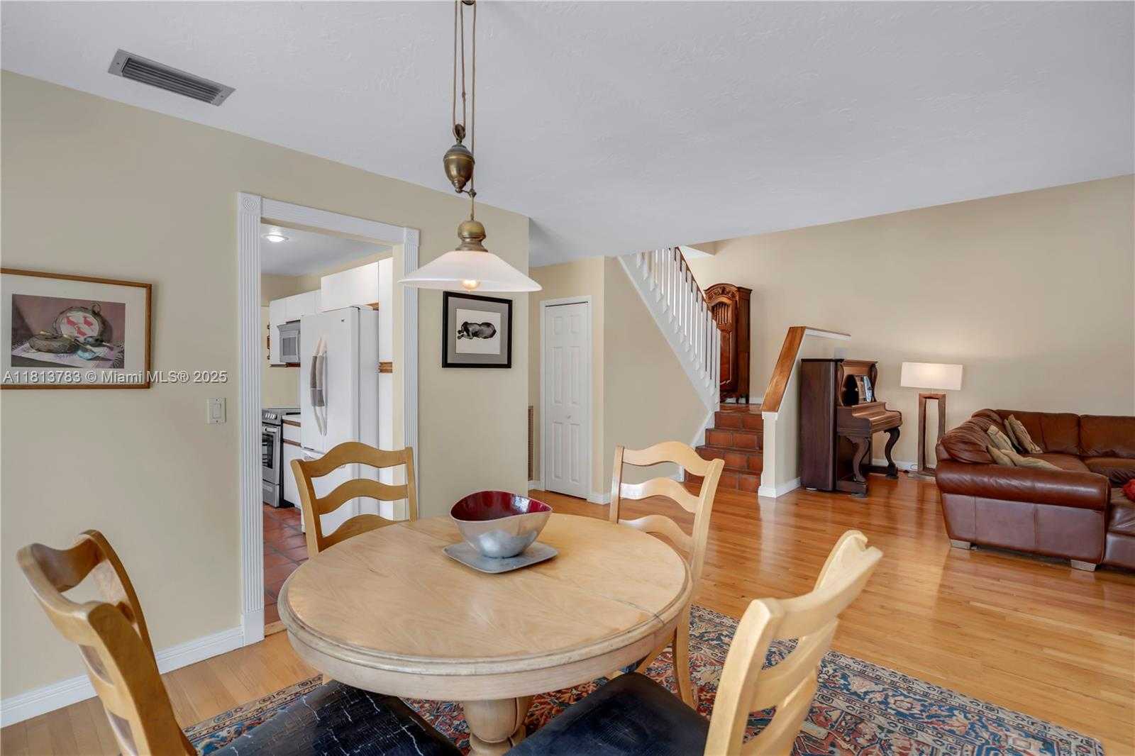 Small Image of 2845 GARDEN DR, Cooper City Number 26