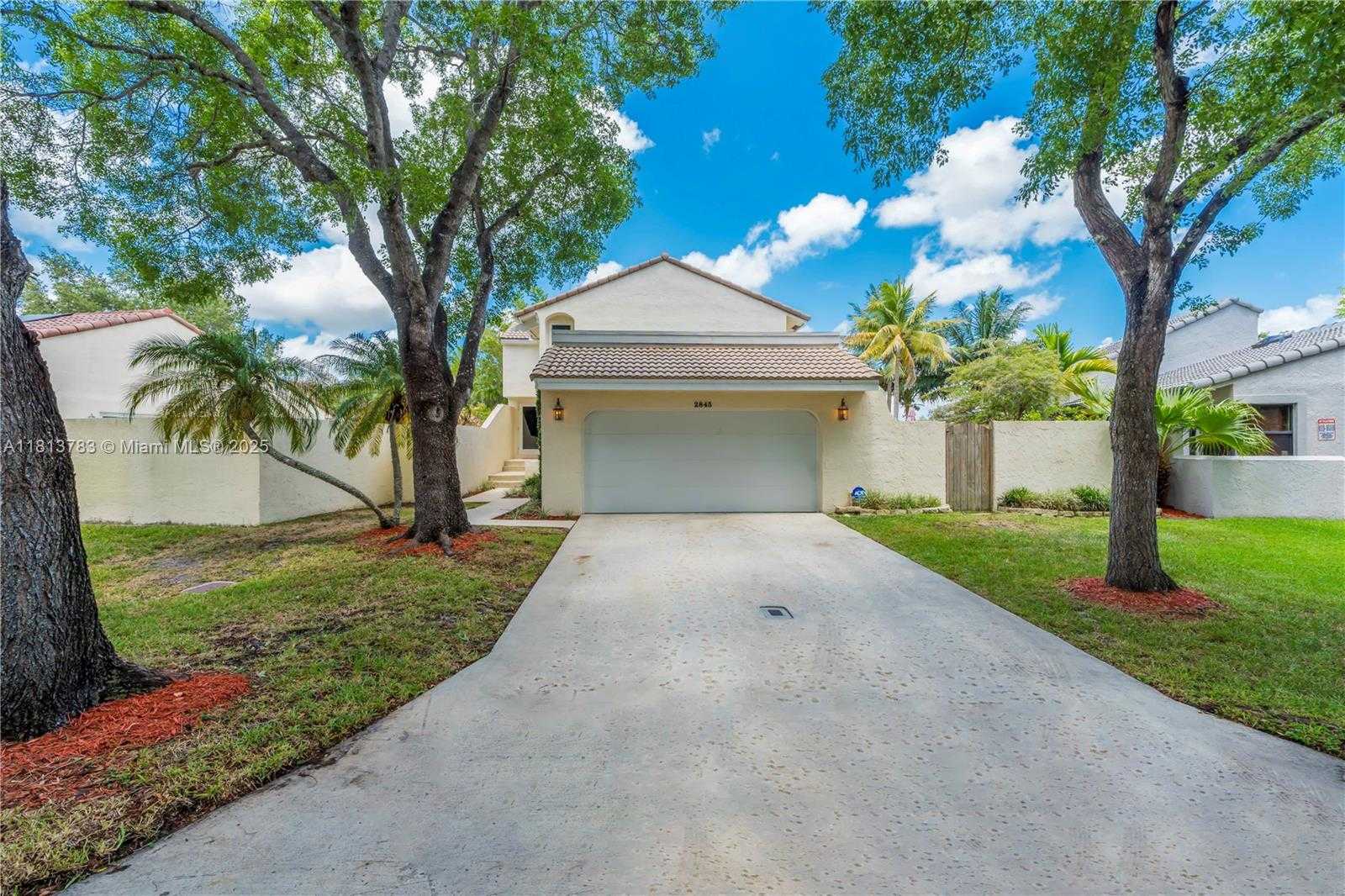 Small Image of 2845 GARDEN DR, Cooper City Number 53