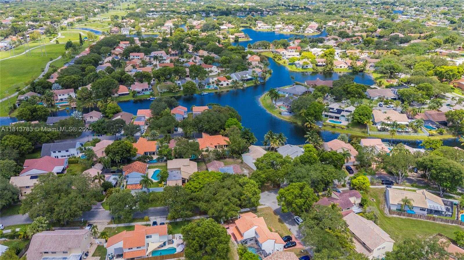 Small Image of 2845 GARDEN DR, Cooper City Number 61