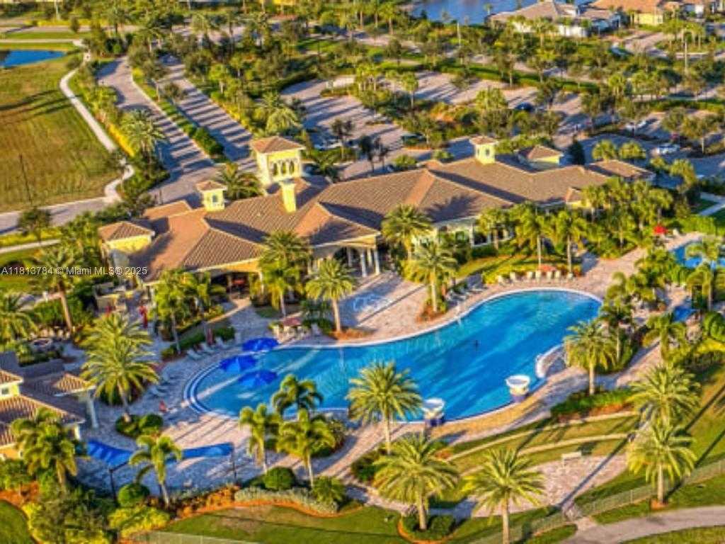 Small Image of 6085 TRIUMPH LANE, Ave Maria Number 31