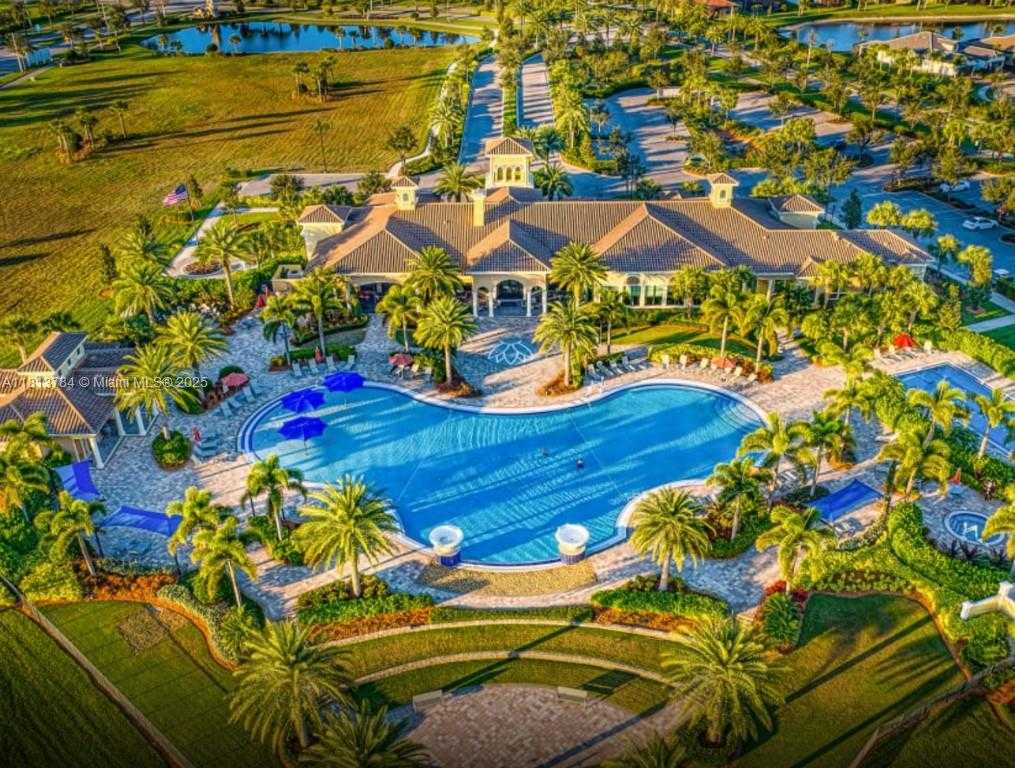 Small Image of 6085 TRIUMPH LANE, Ave Maria Number 32