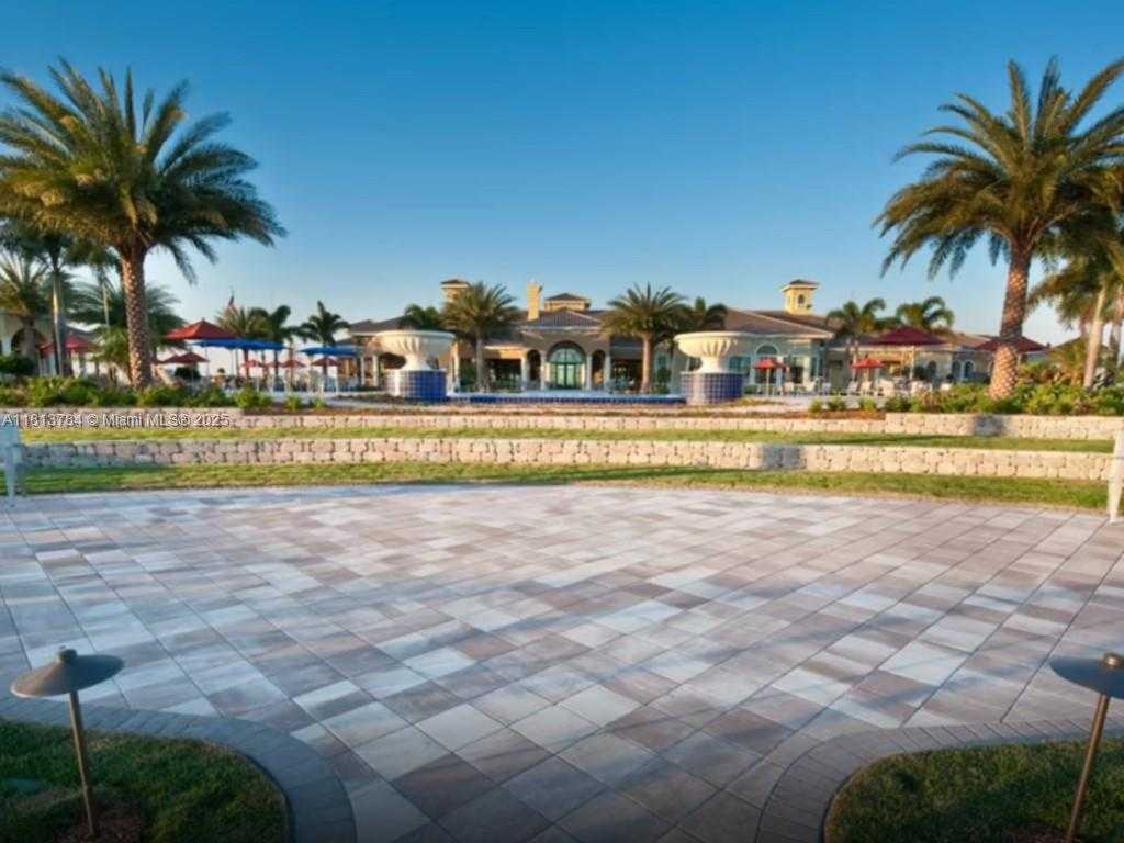 Small Image of 6085 TRIUMPH LANE, Ave Maria Number 39