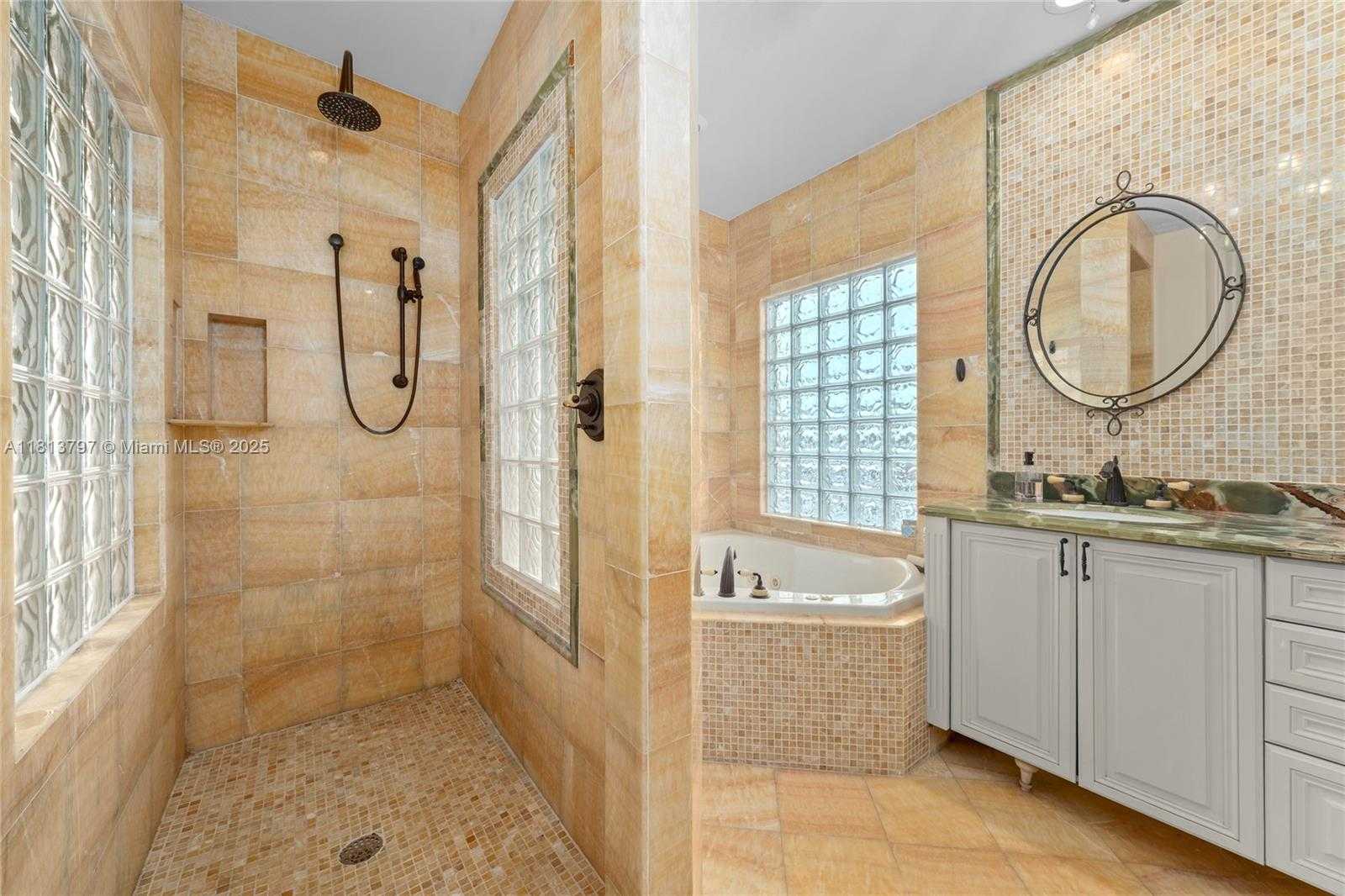 Small Image of 1437 SOUTH EAST 13TH ST, Deerfield Beach Number 23