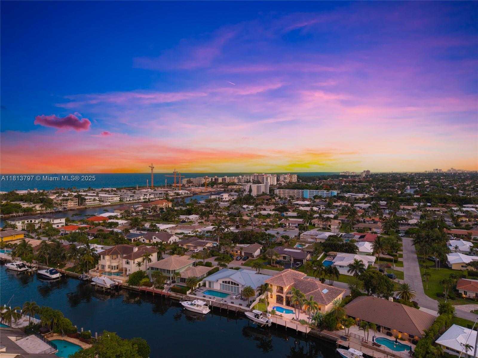 Small Image of 1437 SOUTH EAST 13TH ST, Deerfield Beach Number 3