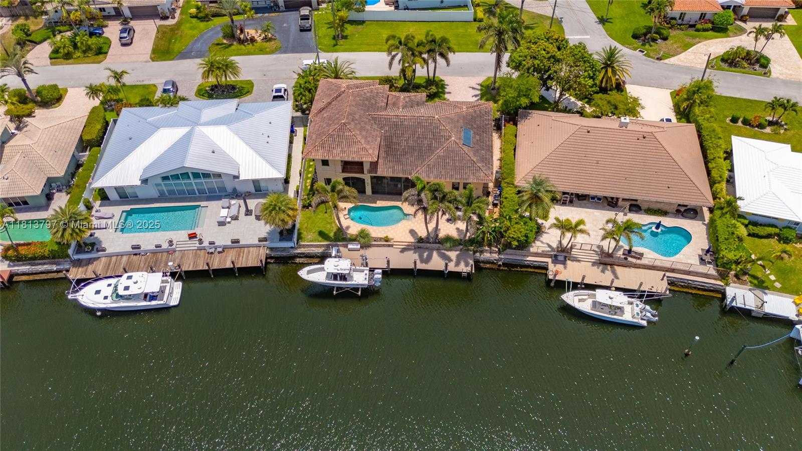 Small Image of 1437 SOUTH EAST 13TH ST, Deerfield Beach Number 32